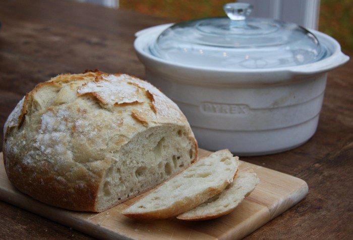 white crockpot bread