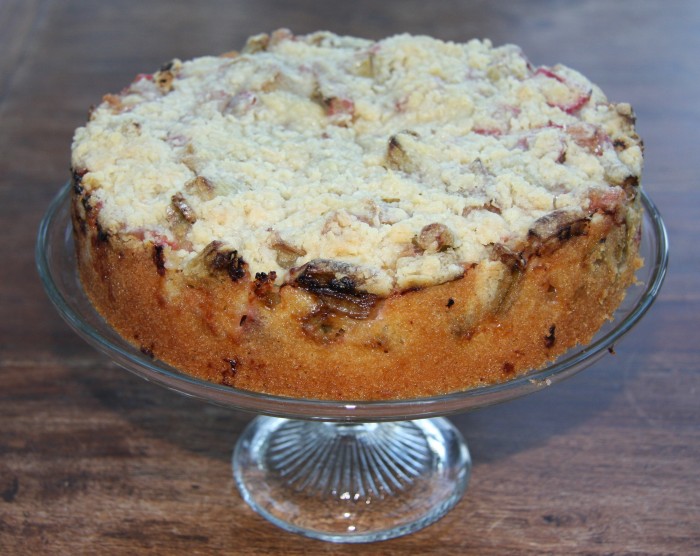 rhubarb cake