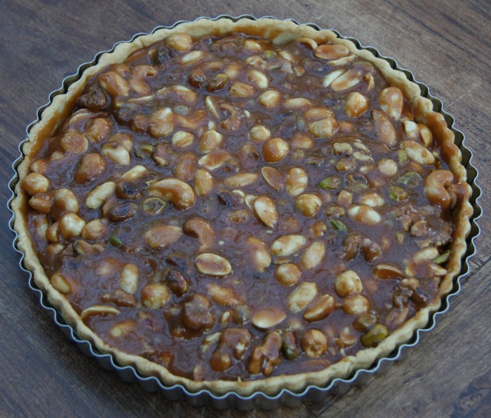 caramel nut tart