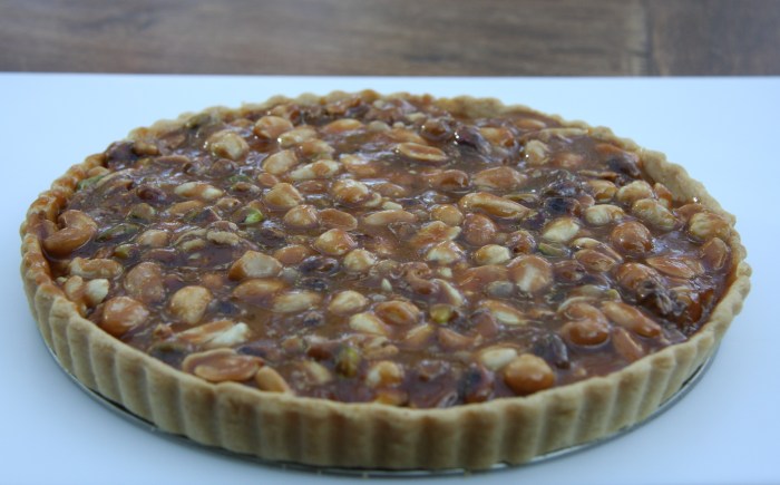 caramel nut tart