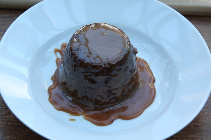 sticky toffee pudding