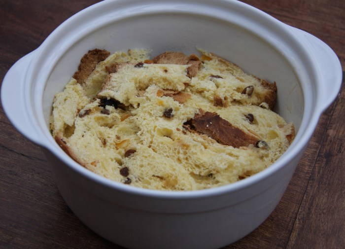 making panettone pudding