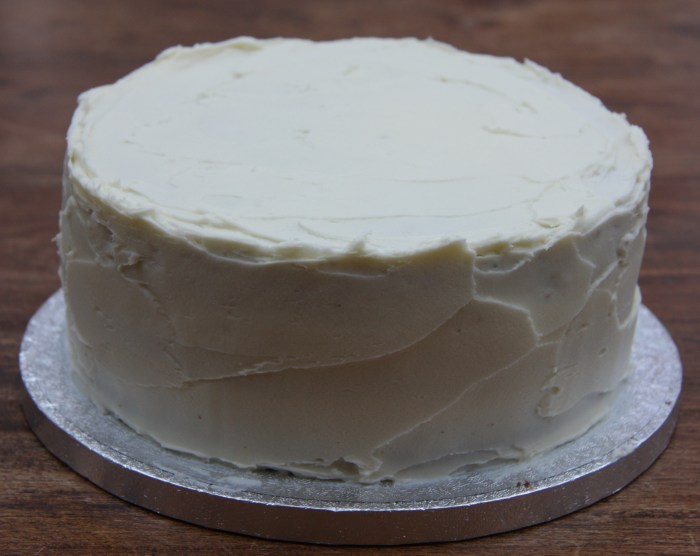 making birthday cakes