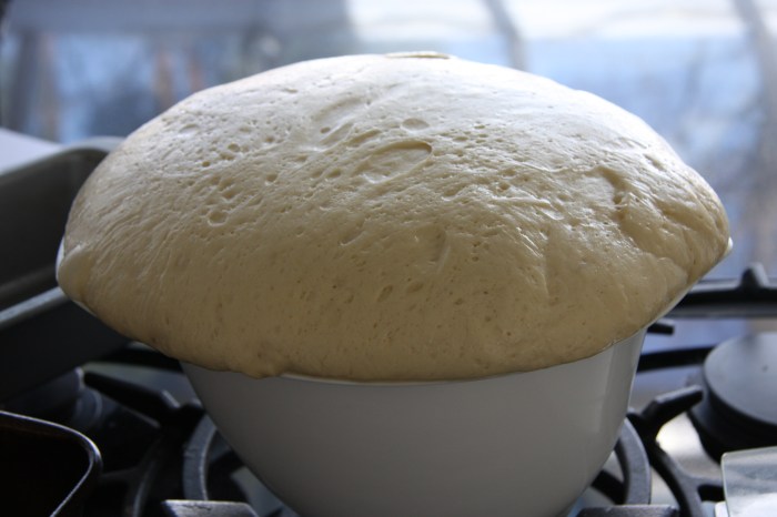 making cinnamon bread