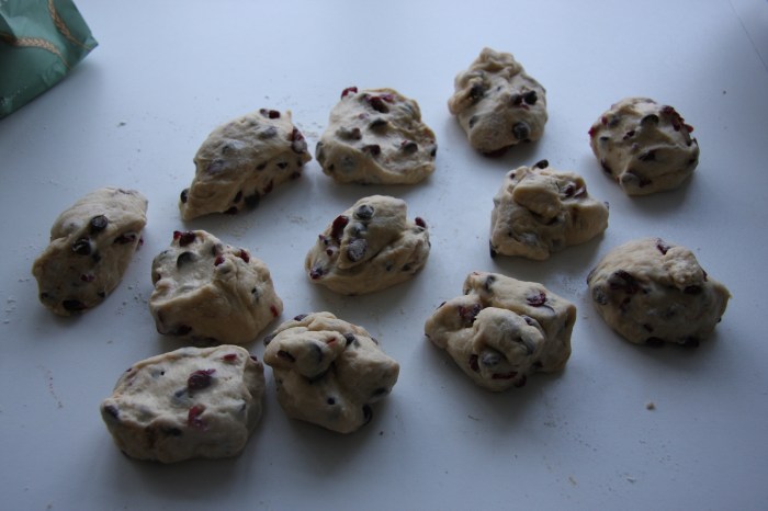 making hot cross buns