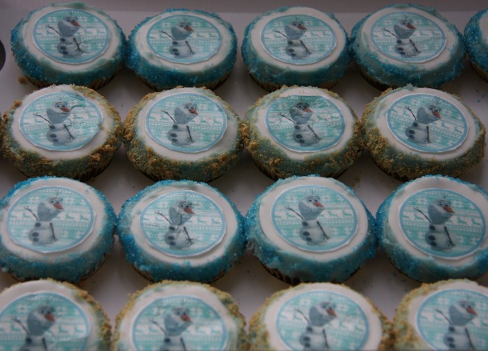 Olaf frozen cupcakes