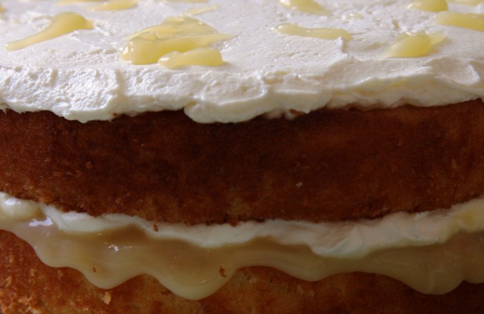 lemon curd sponge