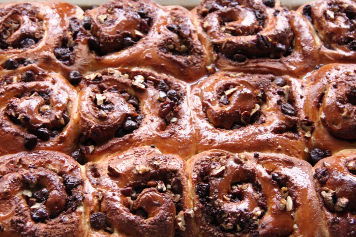 pecan chocolate cinnamon buns