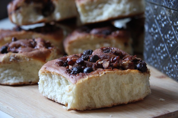 pecan chocolate cinnamon buns