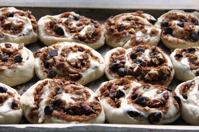 chocolate pecan buns