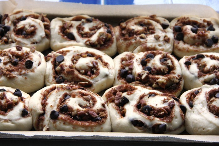 pecan chocolate buns