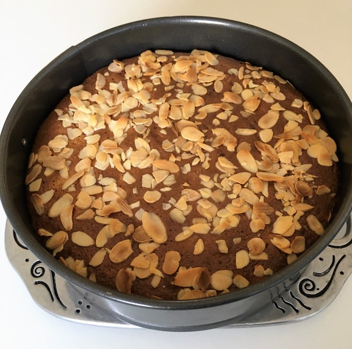 almond orange polenta cake