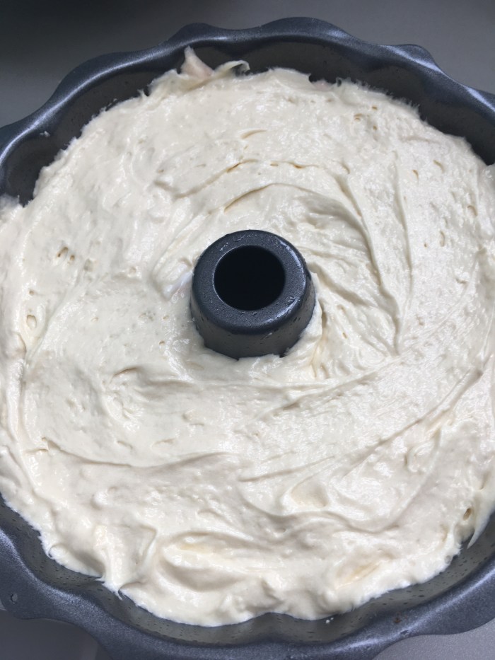 strawberry swirl cake